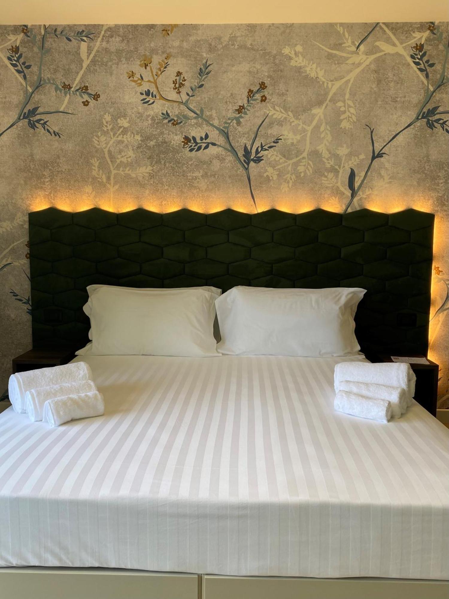 Hotel Vita Salò Екстериор снимка