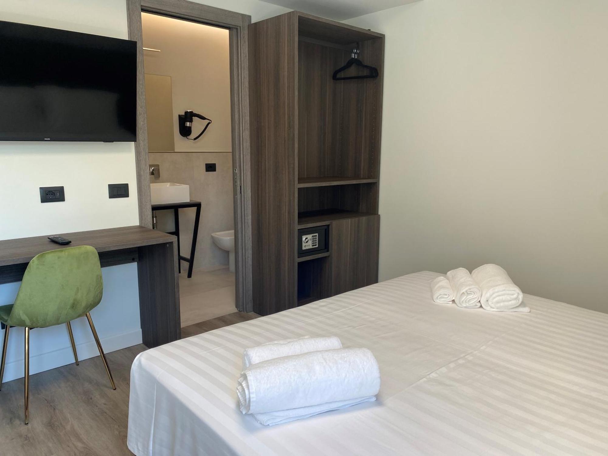 Hotel Vita Salò Екстериор снимка