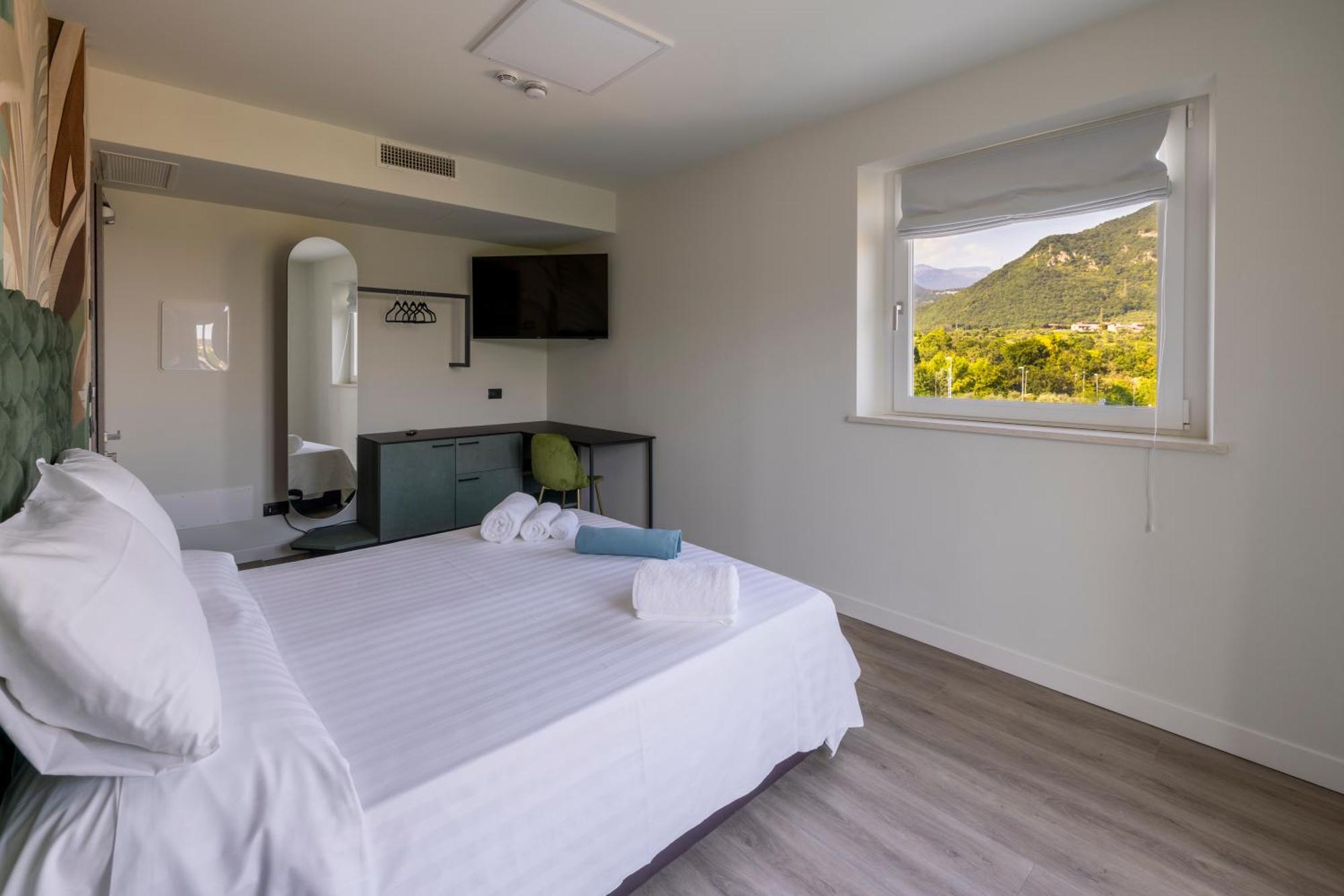Hotel Vita Salò Екстериор снимка